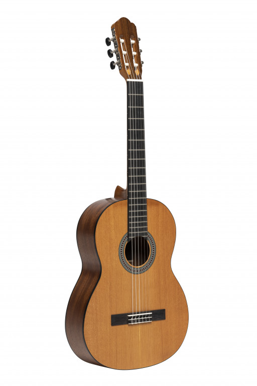 Stagg 4/4 klassieke gitaar met ceder top,naturel