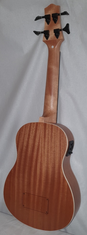 MAKAWAO UKULELE BASS