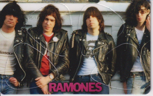 Plectrum kaart Ramones op creditcard formaat